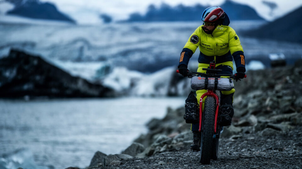 Bike to 1.5°C: Omar Di Felice’s Remarkable Antarctic Journey Bike to 1.5°C: Omar Di Felice