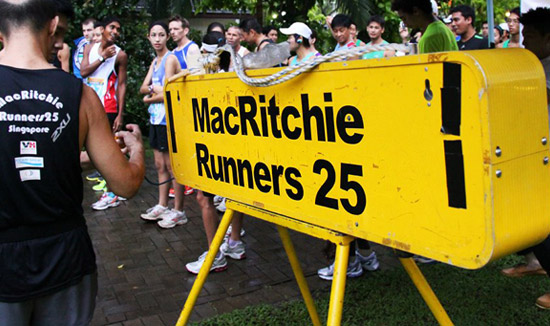 The yellow analogue: symbolic at any MR25 race The yellow analogue: symbolic at any MR25 race