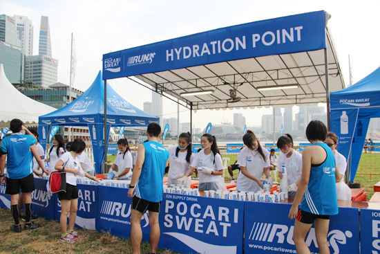 The Sea of Blue at the Pocari Sweat Run 2013