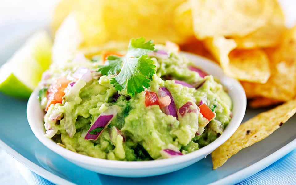 40 Powerful and Healthy Pre- and Post-Workout Snacks